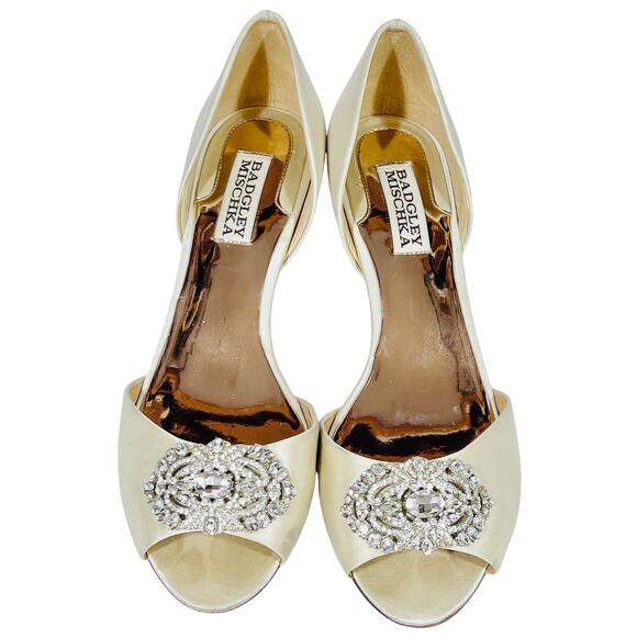 Badgley Mischka Shoes - Badgley Mischka Wedding Stiletto Heels 7 Ivory Gold Rhinestones Bridal Used